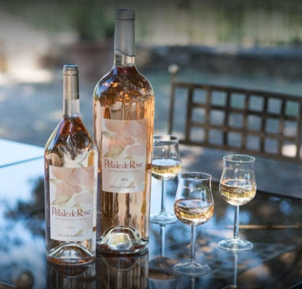 Le Rosé Pétale de Rose de Régine Sumeire. Un incontournable!