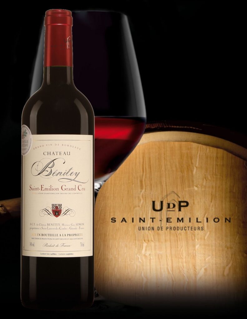 Bouteille de Château Bénitey, France, Bordeaux, Saint-Émilion, Grand Cru, 2016 UDP