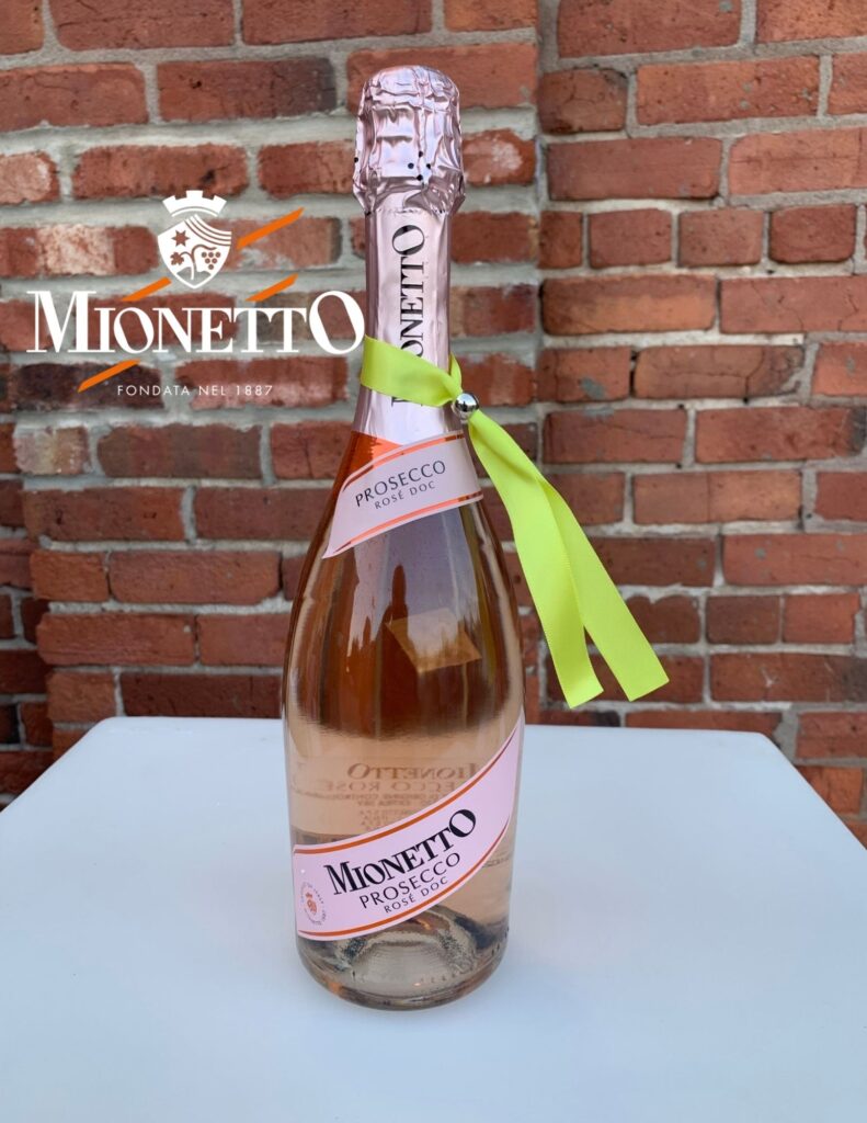 Bouteille de Mionetto, Prosecco DOC rosé, Extra Dry, Millesimato, Italie, Vénétie, 2020