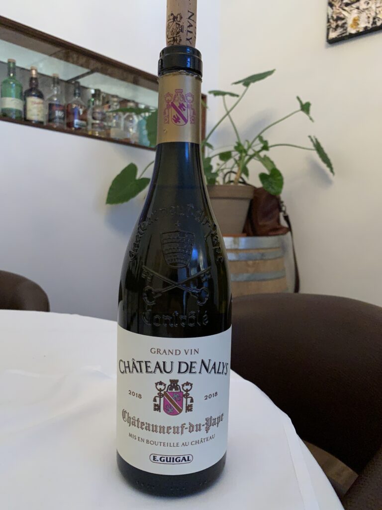 Bouteille de E. Guigal, Château de Nalys, Châteauneuf-du-Pape AOC, 2018