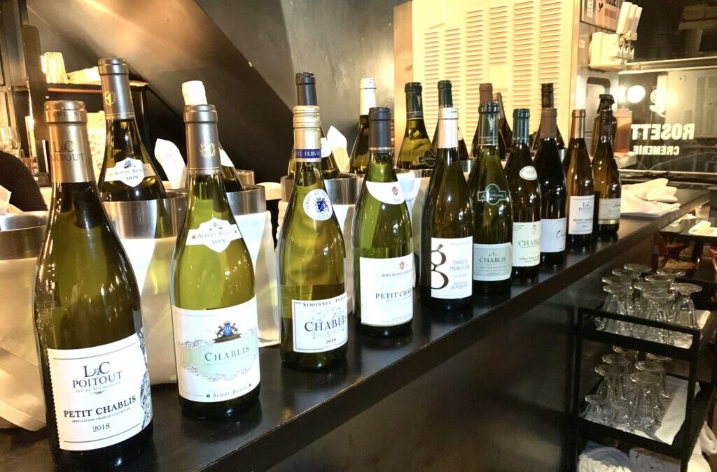 Dégustation des vins de Chablis entre sommeliers.