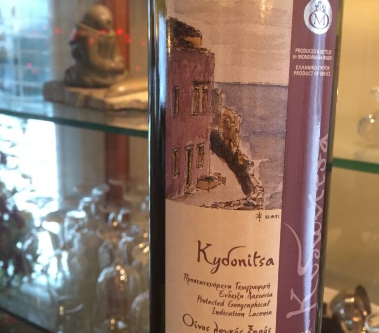 Sortez des sentiers battus et essayez Le Kidonitsa, 2016! Un très beau vin grec des plus goûteux!