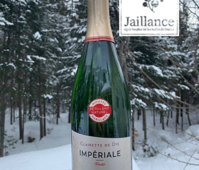 Délectez-vous de ce Clairette de Die, Impériale! Un beau pétillant naturel.